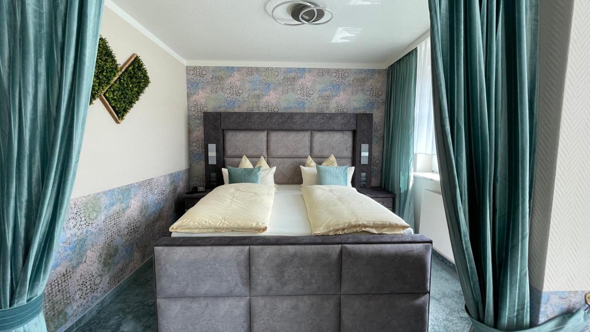 Hotel Neustaedter Hof Schwarzenberg  Εξωτερικό φωτογραφία